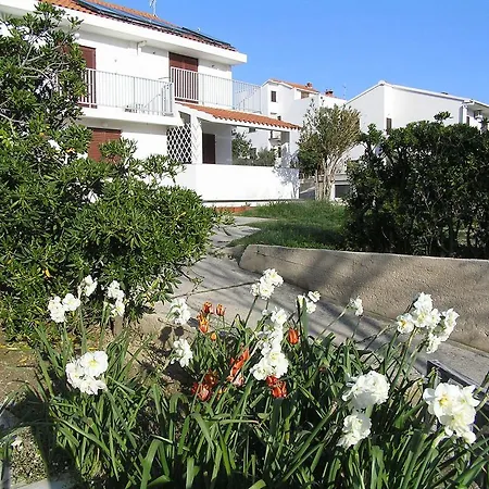 Apartments Magdalena Pag Town Exterior photo